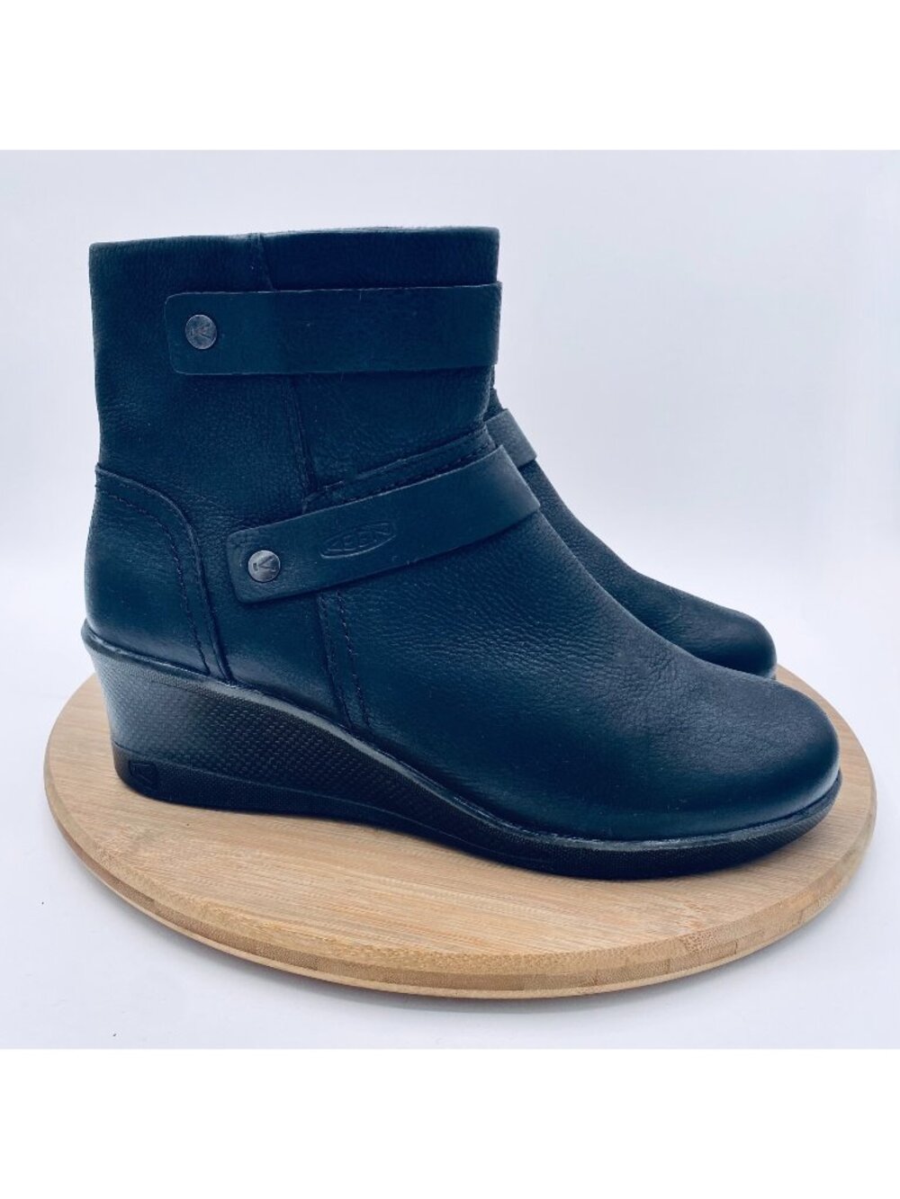 Vintage Keen Boots Womens 9.5 Black Leather Wedge Ankle Waterproof Outdoor